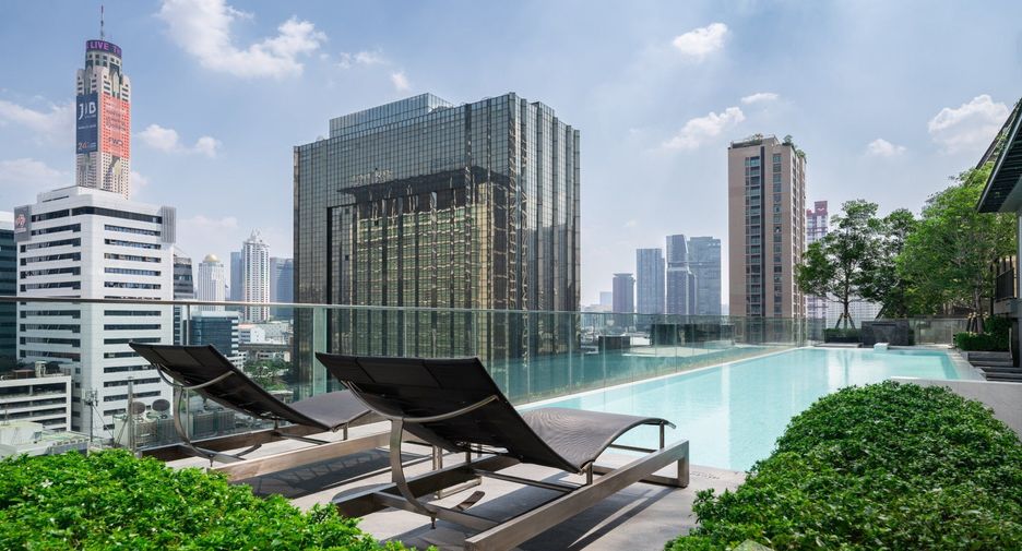 For rent 2 bedrooms condo in Ratchathewi, Bangkok