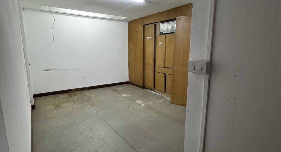 Local comercial en alquiler en Watthana, Bangkok
