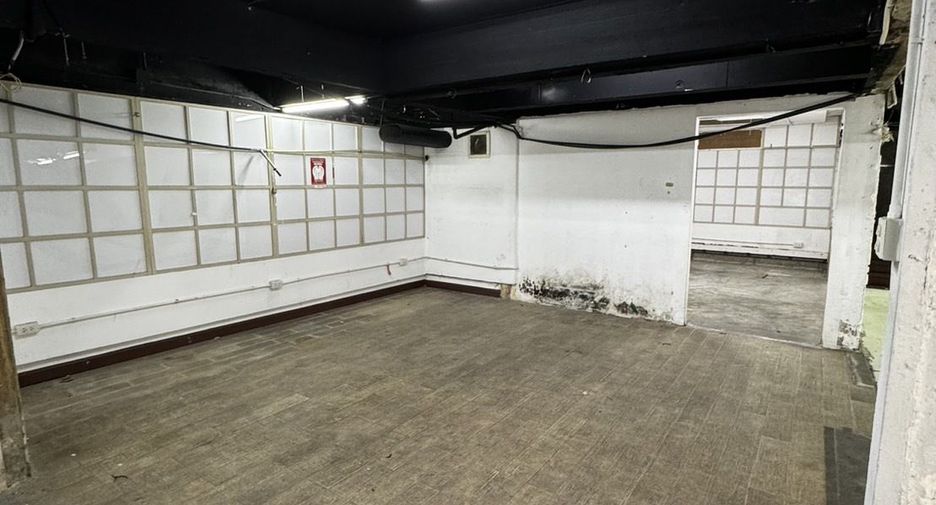 Local comercial en alquiler en Watthana, Bangkok