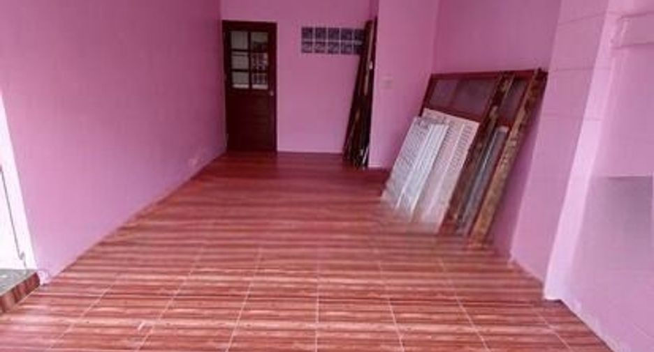 Haus zur Miete mit 3 Zimmer in Don Mueang, Bangkok
