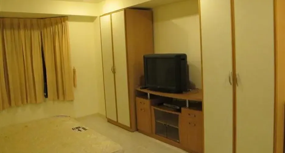 Condo en alquiler de 3 habitaciones en Watthana, Bangkok