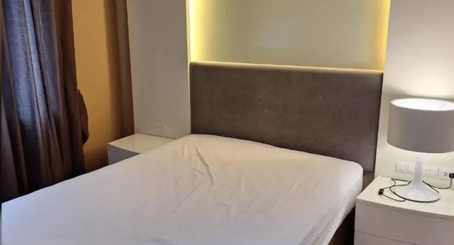 Condo en alquiler de 3 habitaciones en Watthana, Bangkok