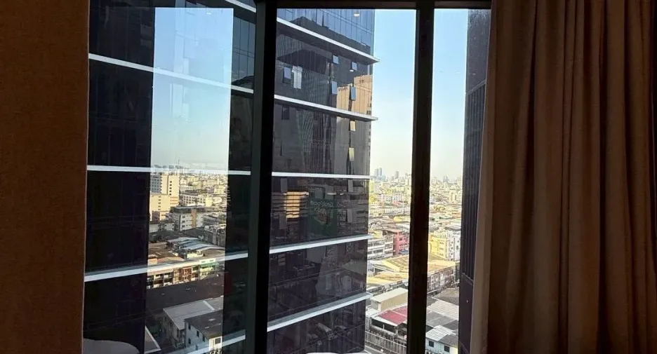 For rent 1 bed condo in Huai Khwang, Bangkok