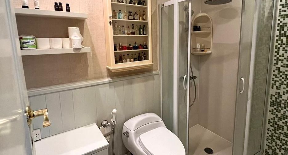 For rent 1 bed condo in Sathon, Bangkok