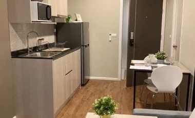 Wohnung zur Miete mit 1 Zimmer in Huai Khwang, Bangkok