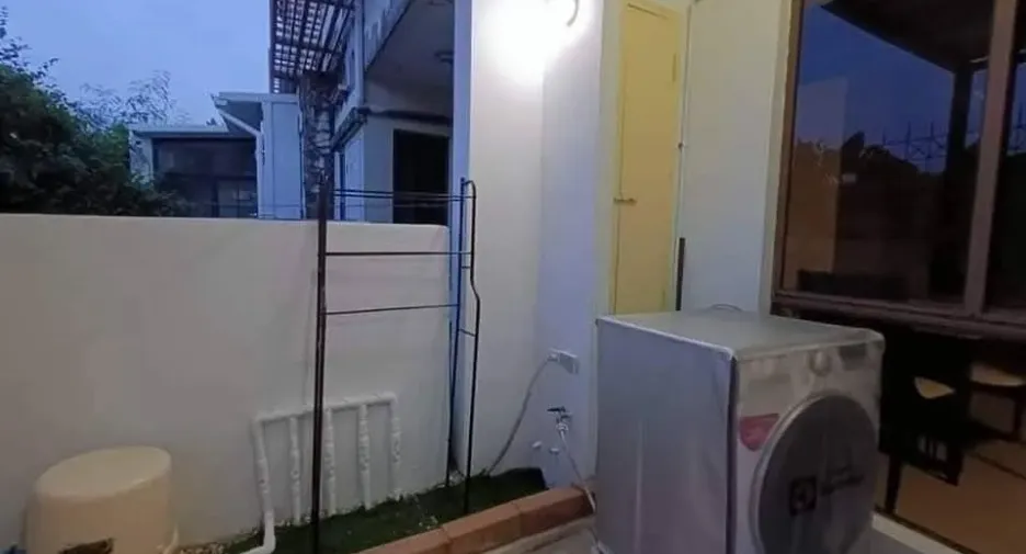 Reihenhaus zur Miete mit 3 Zimmer in Phra Khanong, Bangkok