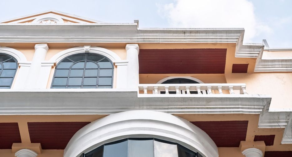 Casa en alquiler de 5 habitaciones en Watthana, Bangkok