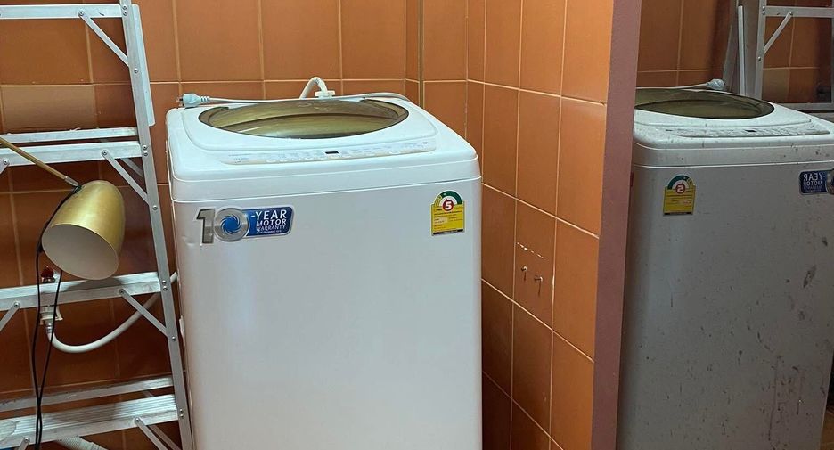 出租 3 卧室 独立屋 在 Phra Khanong, 曼谷