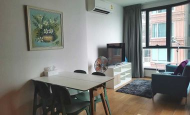 For rent 1 bed condo in Pathum Wan, Bangkok