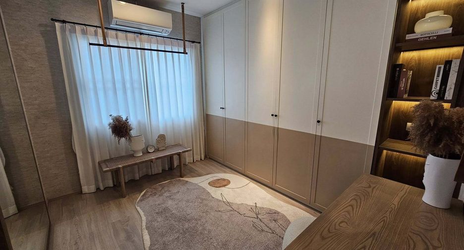 For rent 3 bedrooms townhouse in Prawet, Bangkok