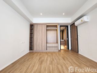 À louer 2 chambres appartement à Bang Rak, Bangkok