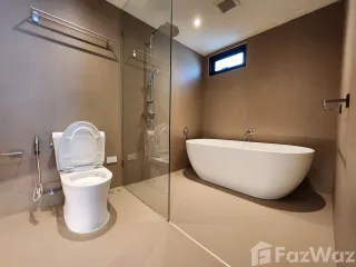 À louer 2 chambres appartement à Bang Rak, Bangkok