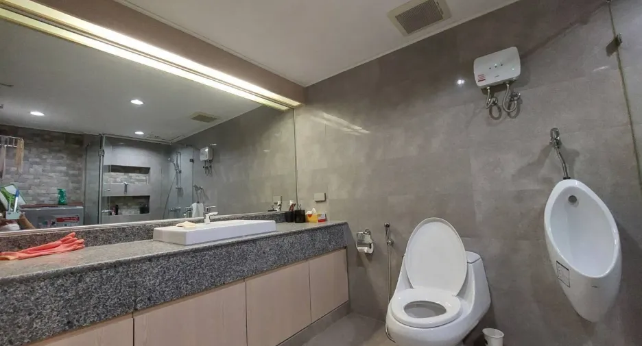 For rent 1 bed condo in Bang Rak, Bangkok