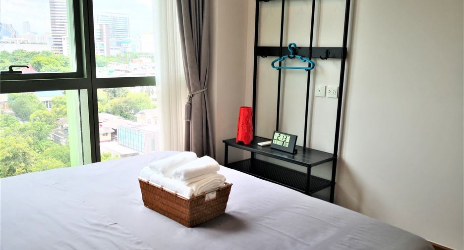 For rent 2 bedrooms condo in Pathum Wan, Bangkok