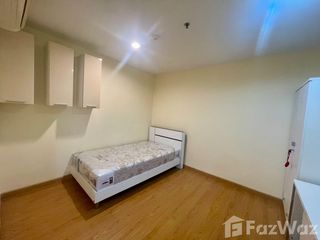 For rent 2 bedrooms condo in Yan Nawa, Bangkok