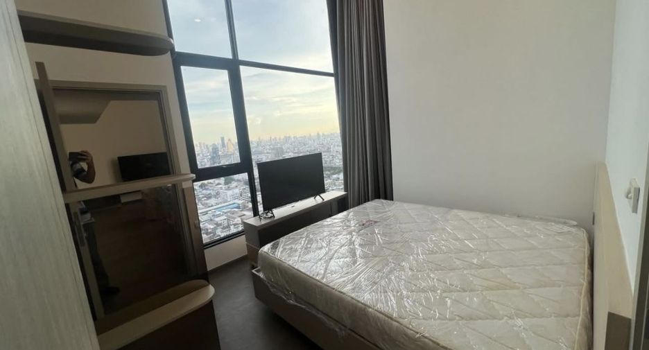 For rent 2 bedrooms condo in Ratchathewi, Bangkok