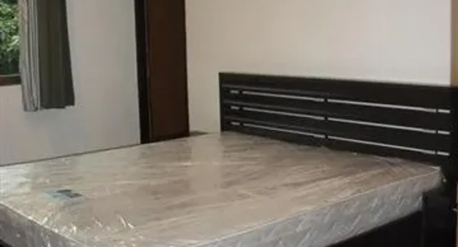 Wohnung zur Miete mit 3 Zimmer in Khlong Toei, Bangkok