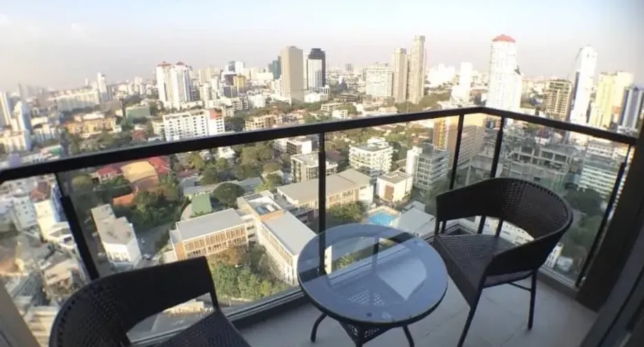 For rent 2 bedrooms condo in Khlong Toei, Bangkok
