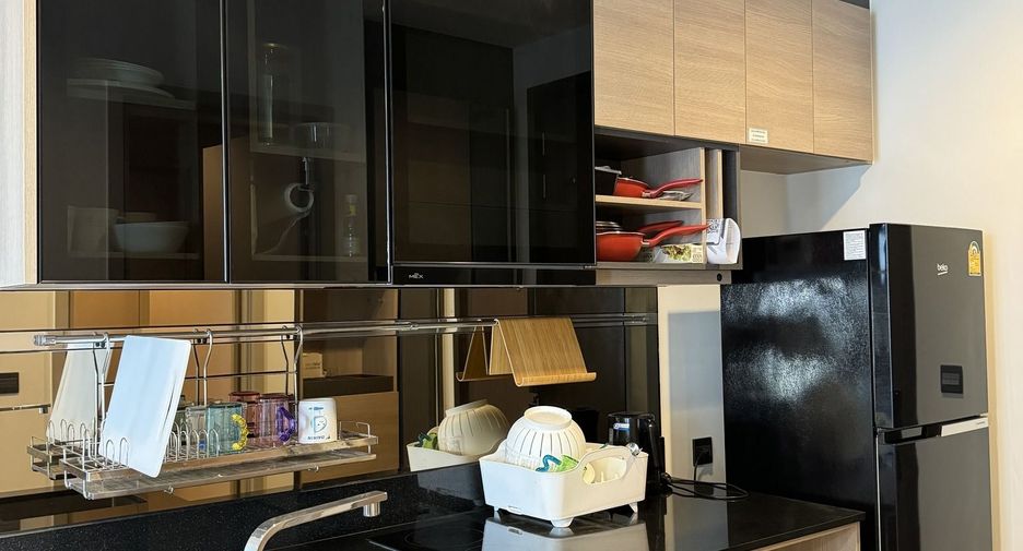 Condo en alquiler de 1 habitaciones en Huai Khwang, Bangkok