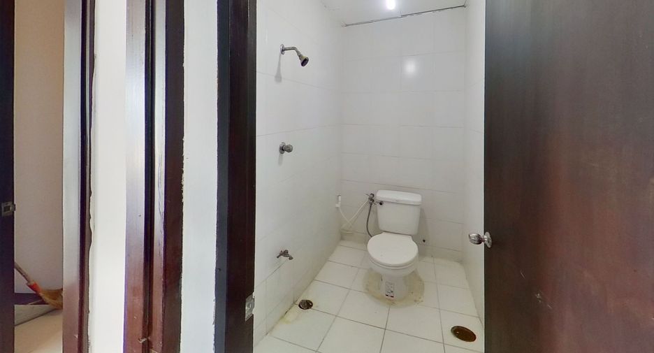 ให้เช่า 3 ห้องนอน คอนโด ใน คลองเตย, กรุงเทพฯ
