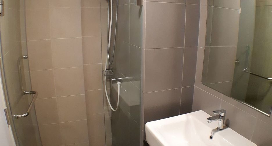 For rent 2 bedrooms condo in Chatuchak, Bangkok