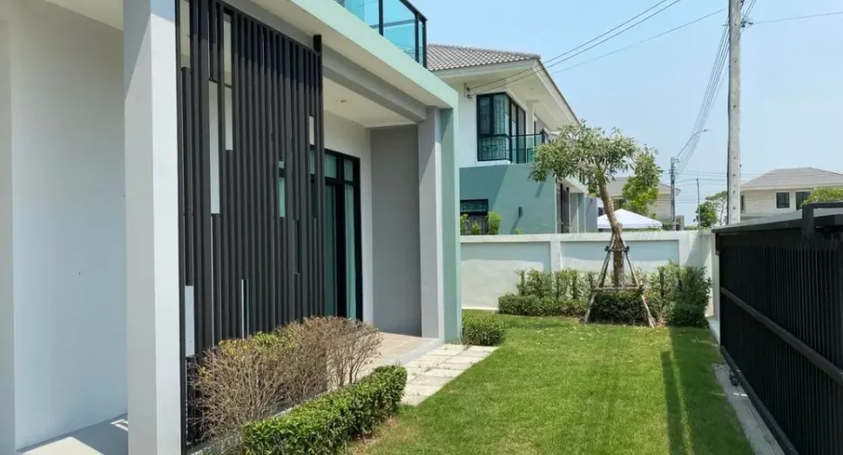 Casa en alquiler de 3 habitaciones en Nong Chok, Bangkok