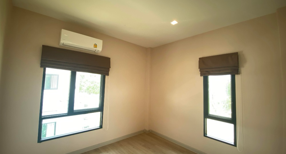 Casa en alquiler de 3 habitaciones en Nong Chok, Bangkok