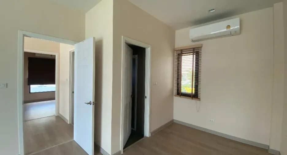 Casa en alquiler de 3 habitaciones en Nong Chok, Bangkok