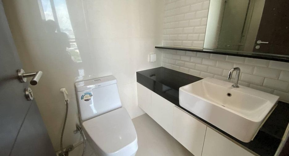 For rent 1 bed condo in Pathum Wan, Bangkok