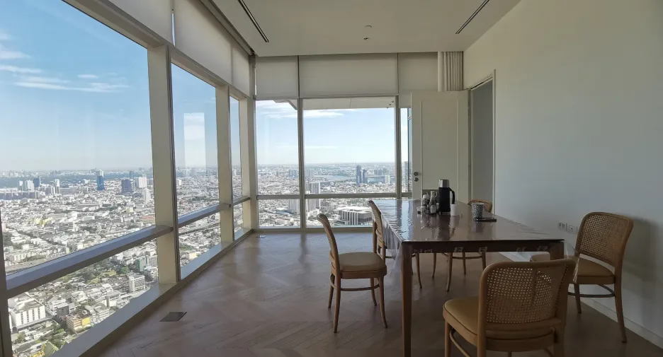 For rent 4 bedrooms condo in Bang Kho Laem, Bangkok