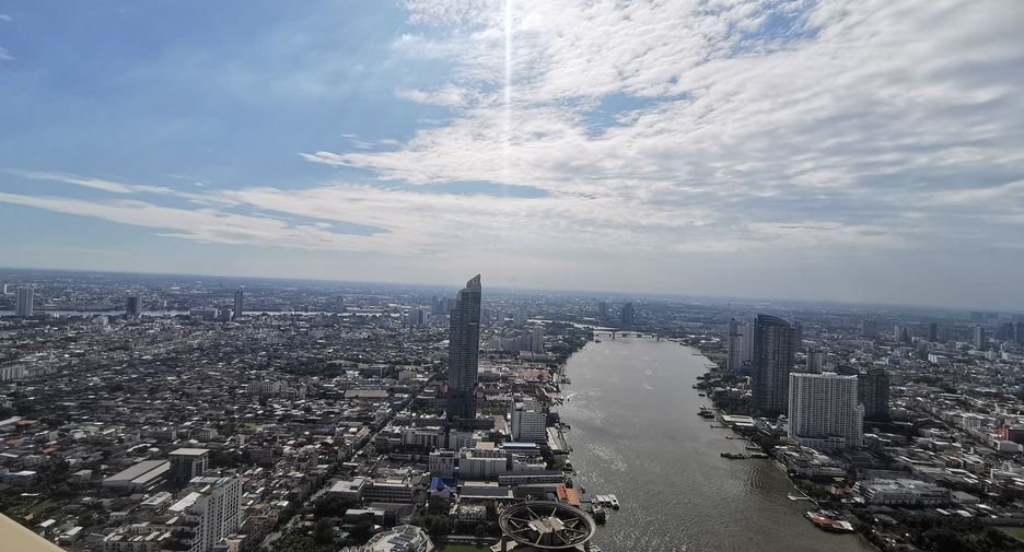 For rent 4 bedrooms condo in Bang Kho Laem, Bangkok