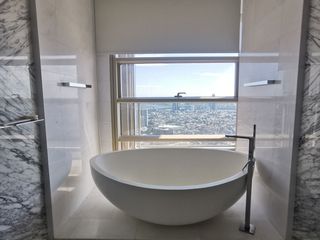 For rent 4 bedrooms condo in Bang Kho Laem, Bangkok