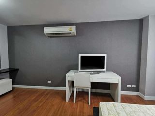 For rent 1 bed condo in Yan Nawa, Bangkok