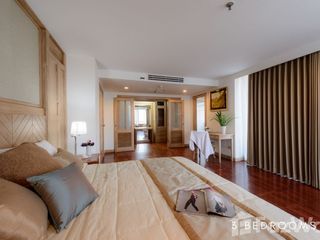 For rent 3 bedrooms condo in Sathon, Bangkok