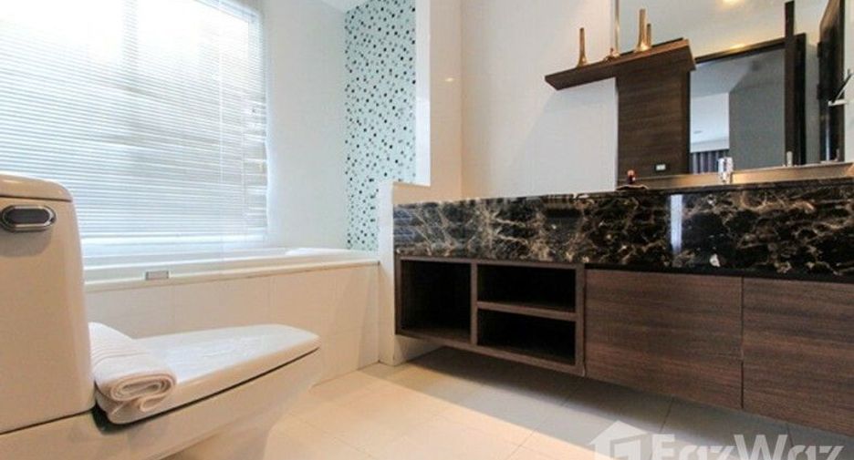 For rent 1 bed apartment in Sathon, Bangkok