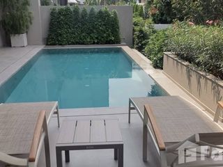 Haus zur Miete mit 4 Zimmer in Watthana, Bangkok