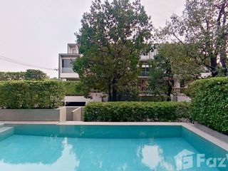 Haus zur Miete mit 4 Zimmer in Watthana, Bangkok