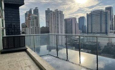 For rent 3 bedrooms condo in Khlong Toei, Bangkok