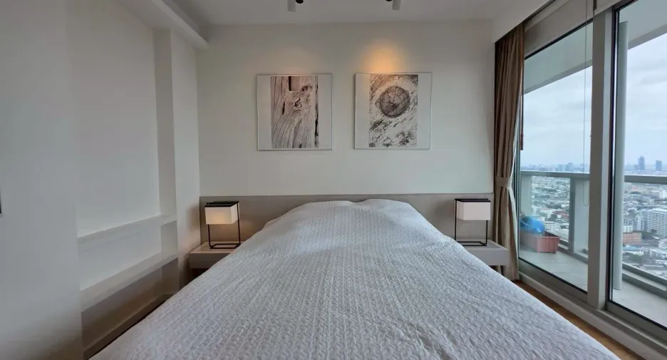 À louer 2 chambres condo à Sathon, Bangkok