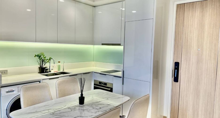 For rent 1 bed condo in Sathon, Bangkok