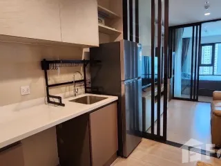 For rent 2 bedrooms condo in Thon Buri, Bangkok