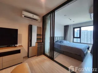 For rent 2 bedrooms condo in Thon Buri, Bangkok