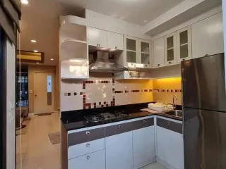 Casa adosada en alquiler de 3 habitaciones en Phra Khanong, Bangkok