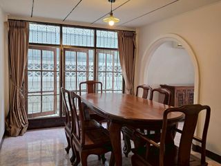 Casa en alquiler de 1 habitaciones en Huai Khwang, Bangkok