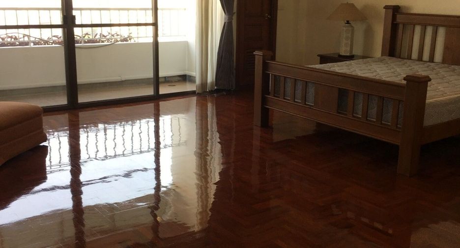 Wohnung zur Miete mit 3 Zimmer in Watthana, Bangkok