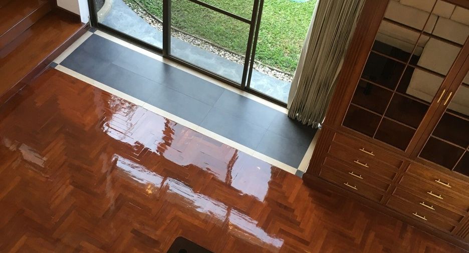 Wohnung zur Miete mit 3 Zimmer in Watthana, Bangkok