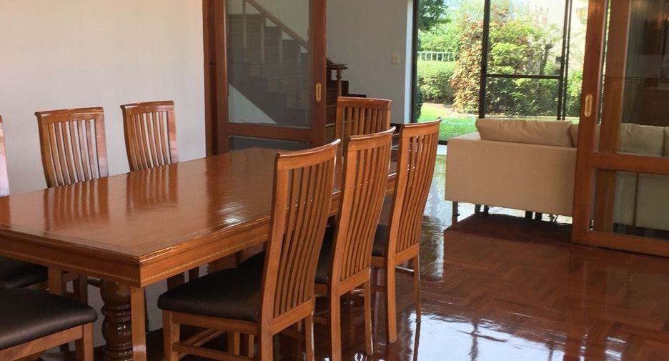 Wohnung zur Miete mit 3 Zimmer in Watthana, Bangkok