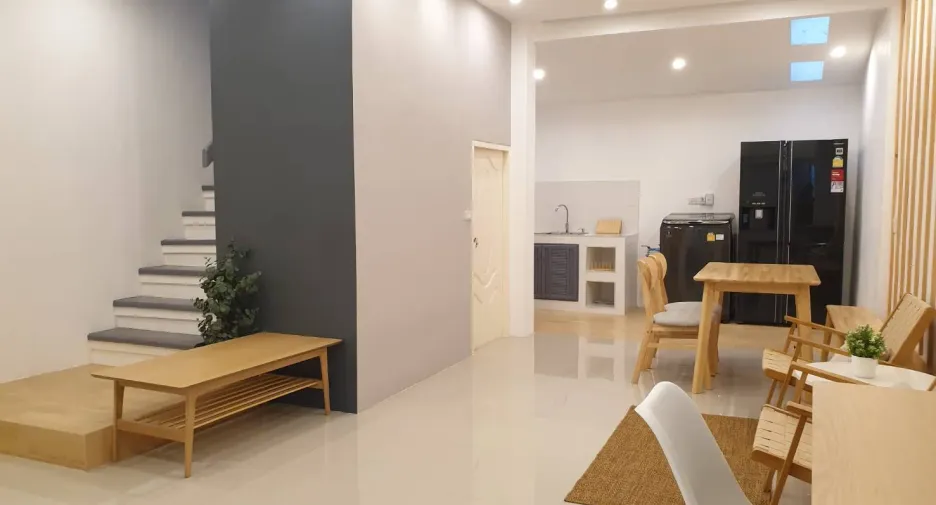 For rent 3 ベッドルーム townhouse in Khan Na Yao, Bangkok
