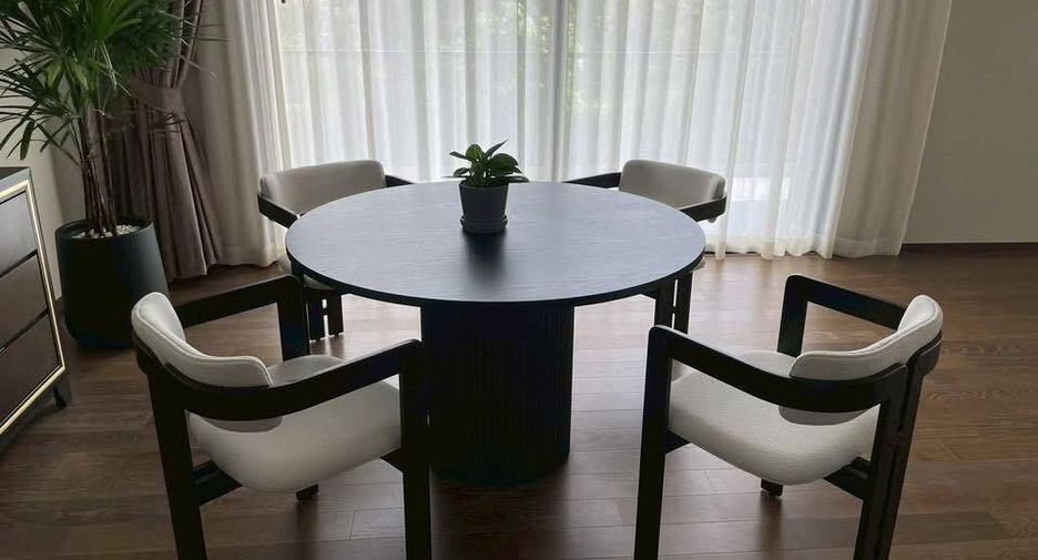 For rent 5 bedrooms house in Suan Luang, Bangkok