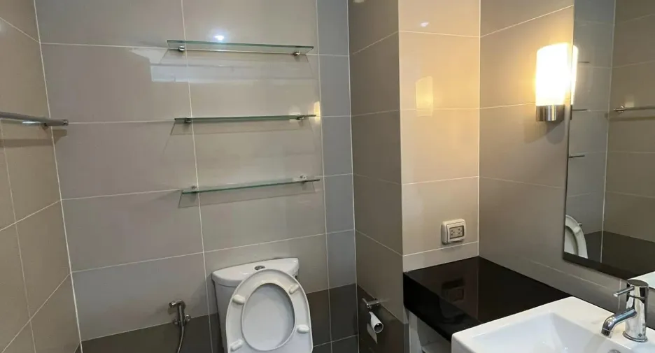 For rent studio condo in Bang Kho Laem, Bangkok